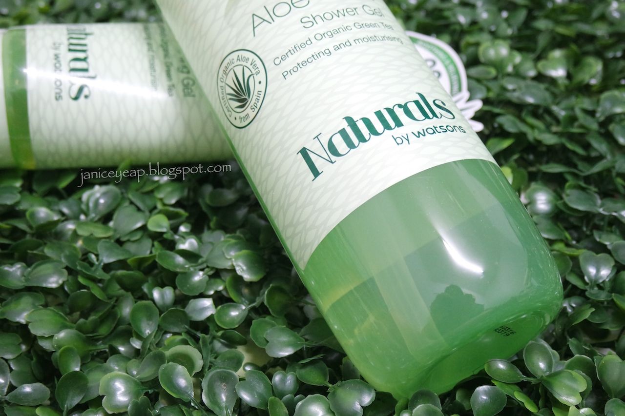 [Giveaway + Review] Naturals by Watsons Aloe Vera Soothing Gel and